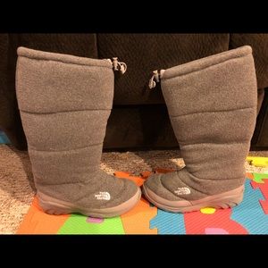 North Face Snow Boots (Gray)